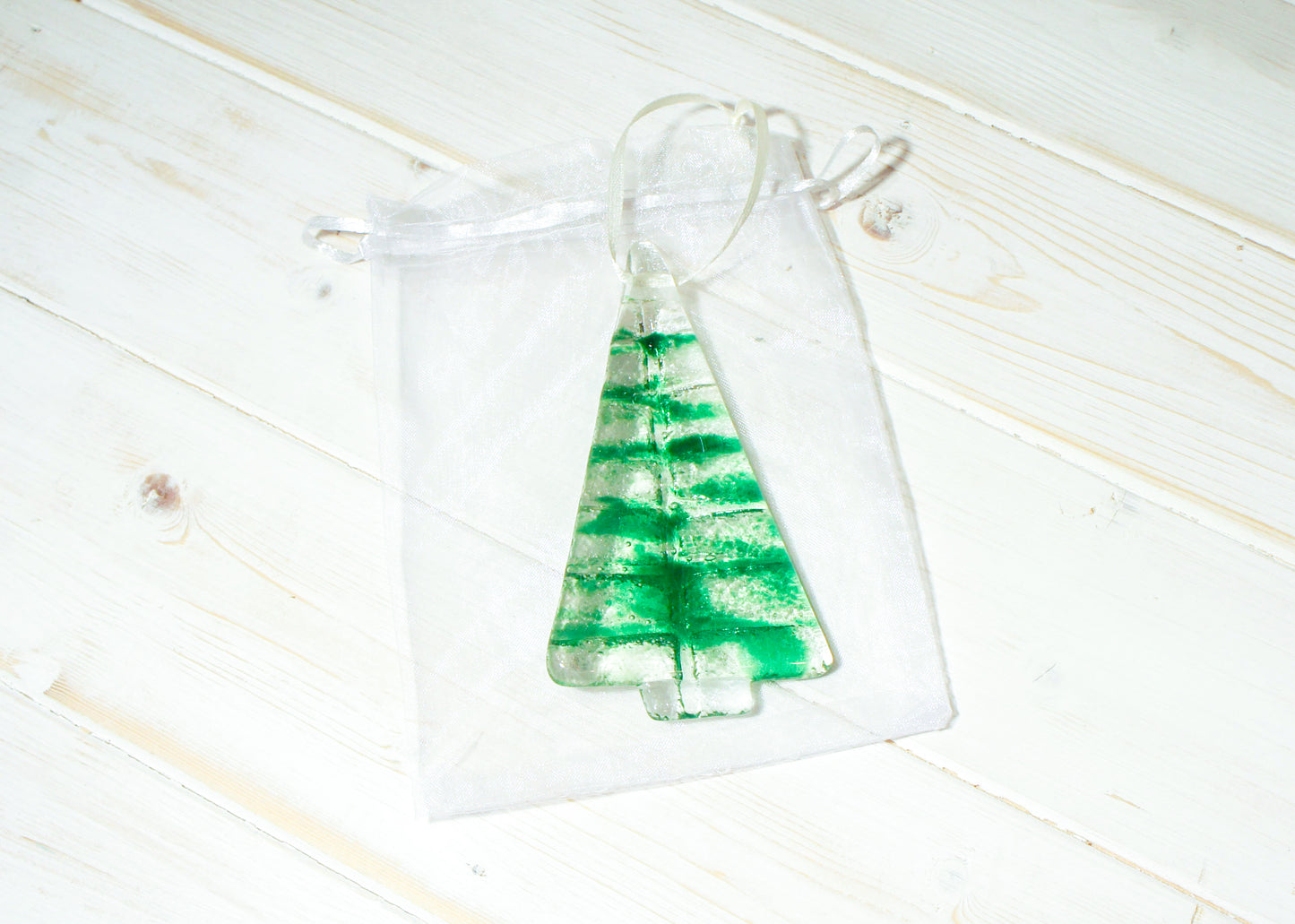 2 to 6 Medium Dark Green Trees - Hanging - 12cm/3 3/4" - with ribbon and organza bag