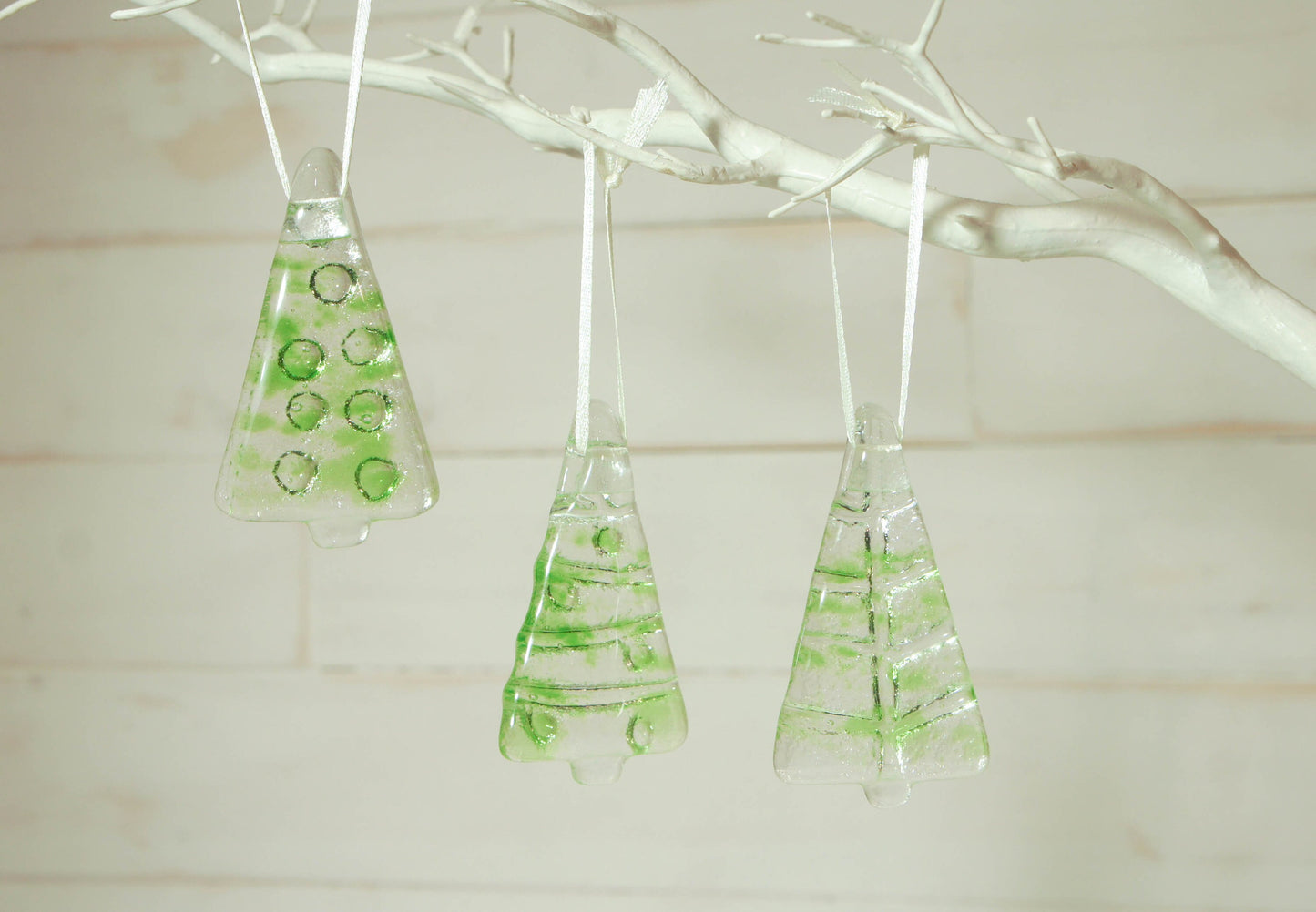 fused glass christmas decorations, glass christmas trees, glass christmas hanging decorations, glass christmas ornaments