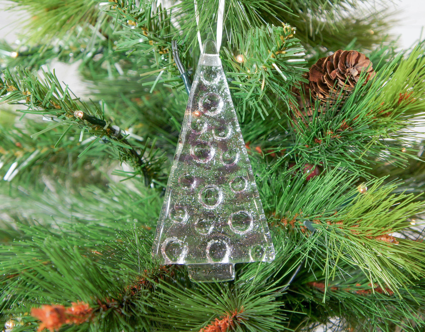 2 to 6 medium purple Christmas trees decorations, lilac Christmas hanging ornament 12cm / 3 3/4" tall-hanging glass tree Christmas tree