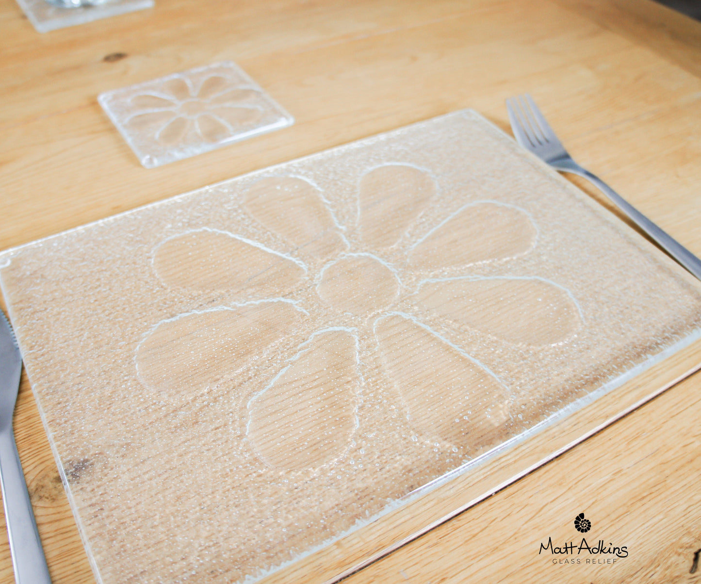 Daisy Placemat 30x20cm(11 3/4x8 1/4"), Clear Daisy Fused Glass Seaside Table Pad, Flower Glass Tableware, Flower Table Mat