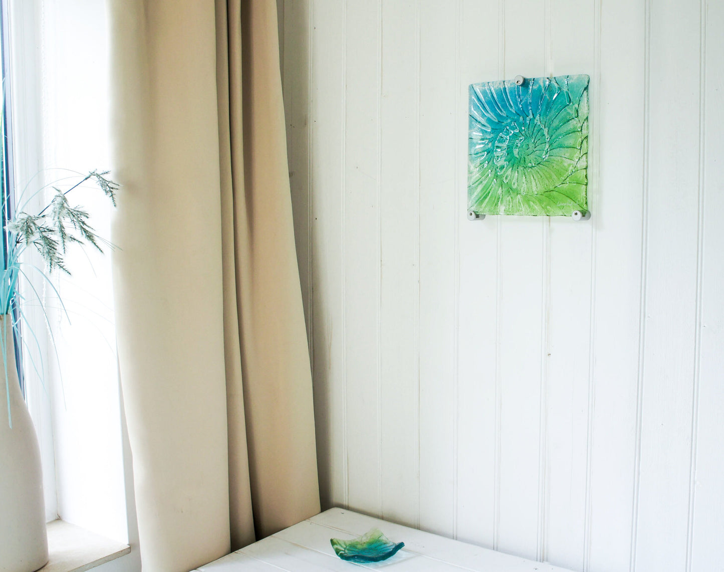 ammonite gass wall art 22x22cm