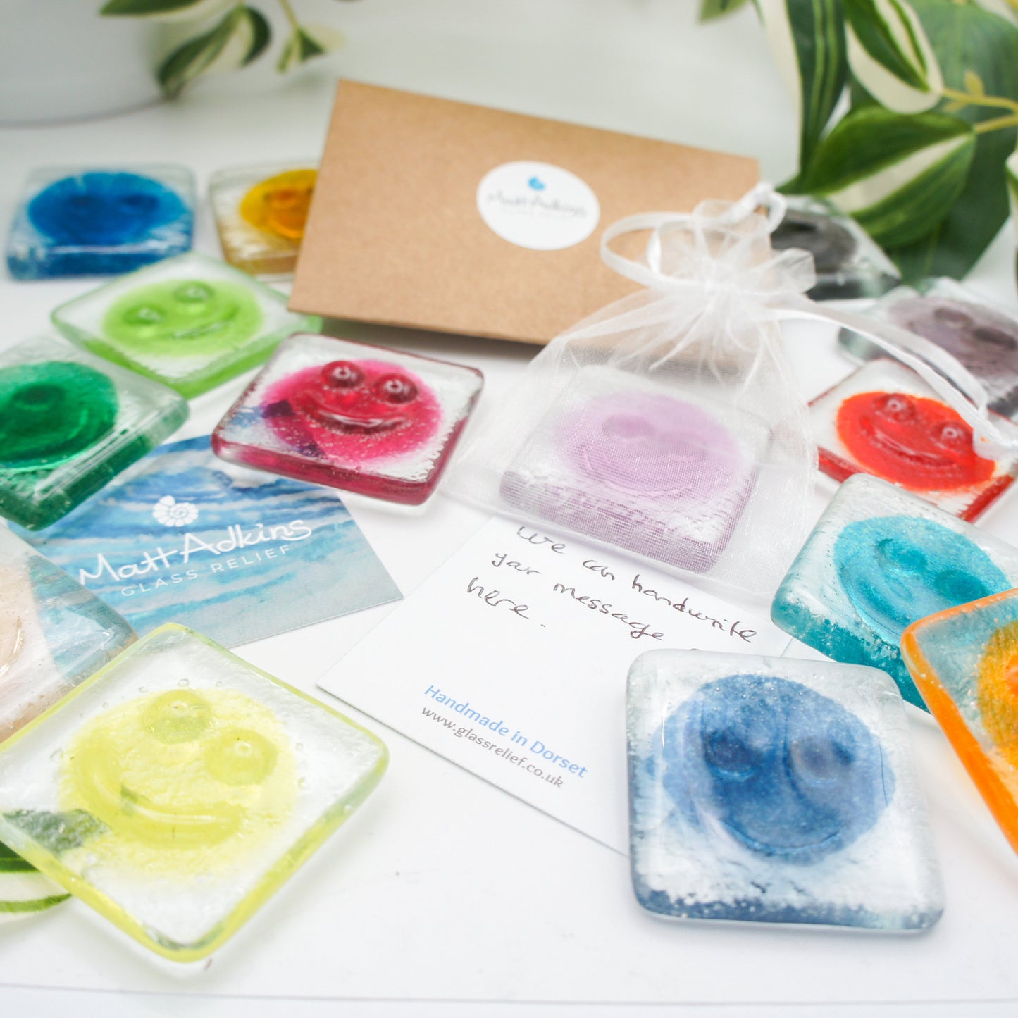 thinking of you gift mental health gift miss you worry stone glass art Fused Glass Pocket Hug Smiley Face Emoji Icon cheap gifts friendship gift gift under 5 letterbox gift