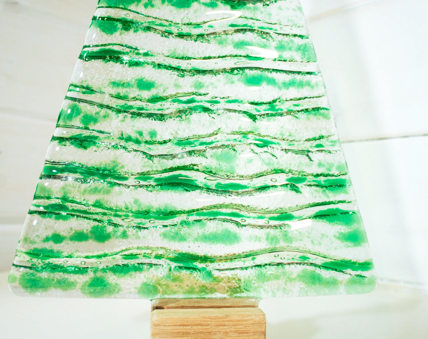 fused glass xmas
Christmas decoration
glass decoration
glass christmas tree
freestanding tree
green christmas tree
green glass tree
seaglass tree
christmas ornament
festive holiday tree
holiday decor
christmas suncatcher
christmas gift ideas