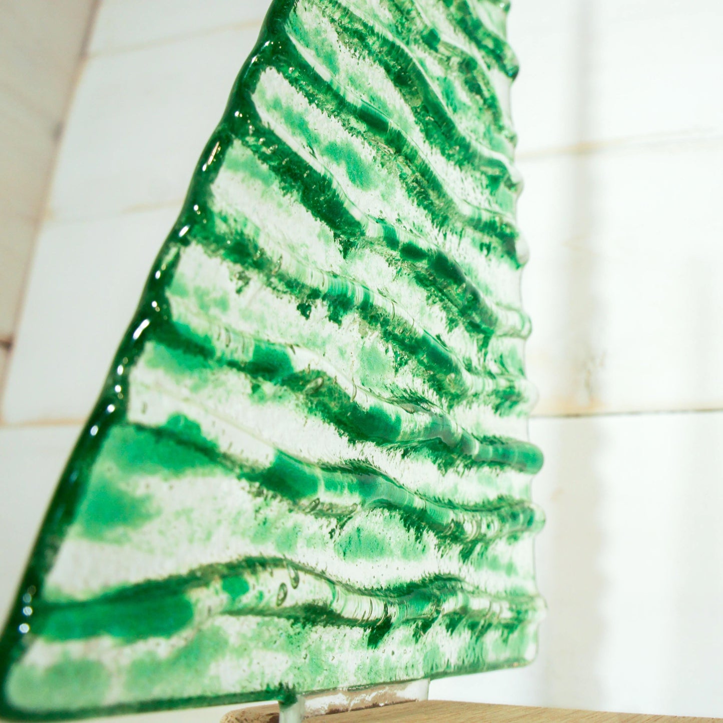 fused glass xmas
Christmas decoration
glass decoration
glass christmas tree
freestanding tree
green christmas tree
green glass tree
seaglass tree
christmas ornament
festive holiday tree
holiday decor
christmas suncatcher
christmas gift ideas