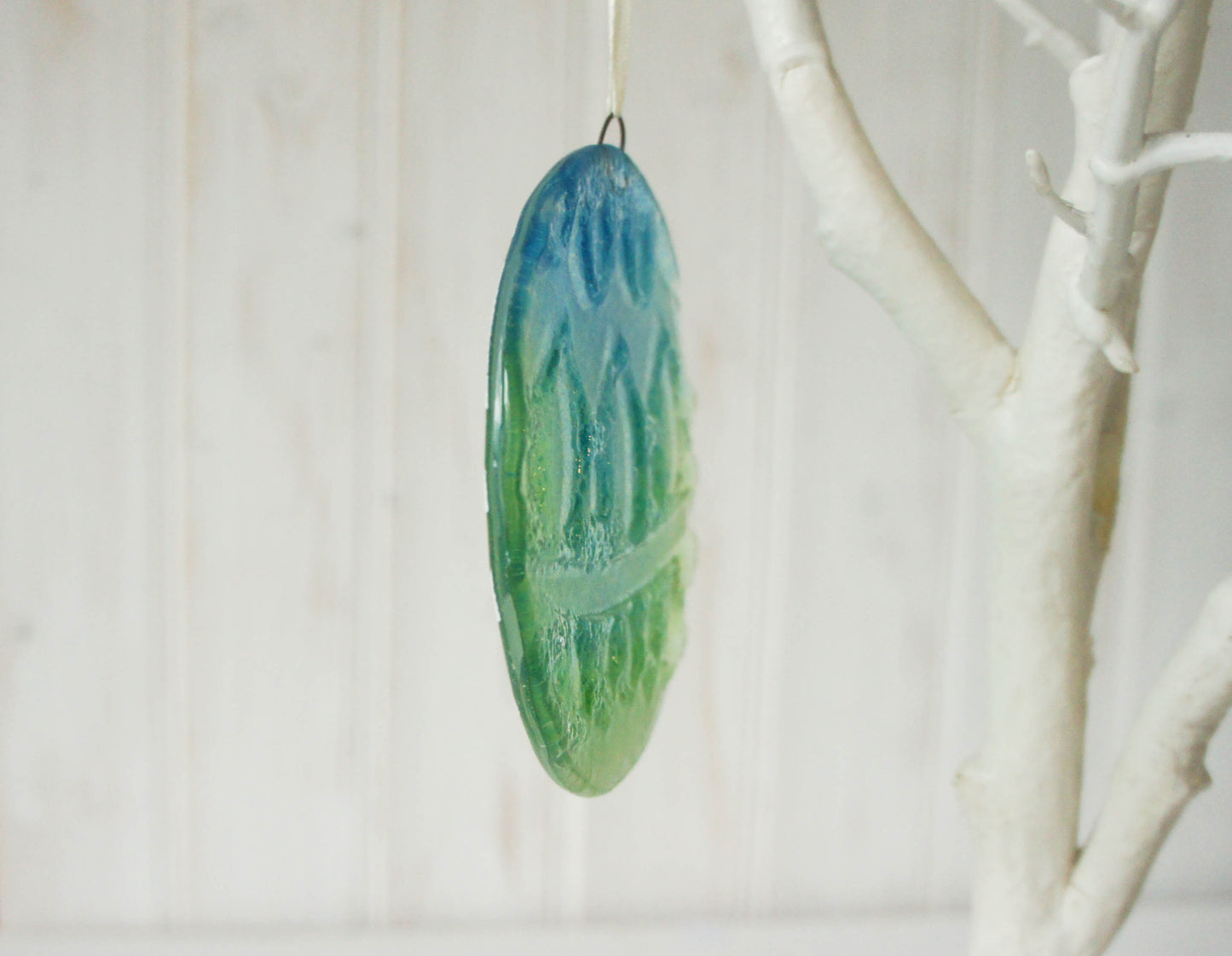 Norwegian Turquoise/Blue Glass Bauble - 12cm(5") - with an organza bag