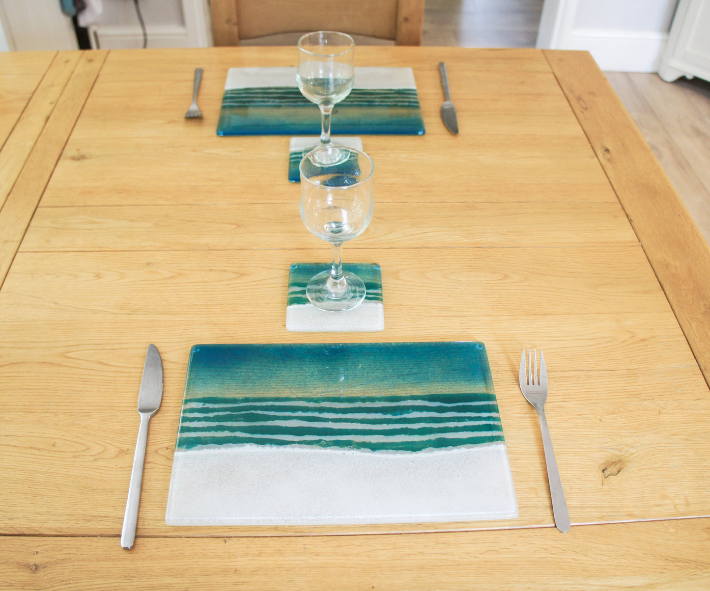 Set of 1 Beach Placemat 30x20cm(11 3/4 x 8 1/4") + 1 Beach Coaster 10cm(4")