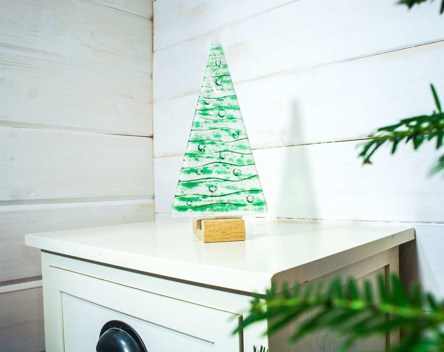 Large Green Glass Tree - 22cm(8 1/2") with wooden block