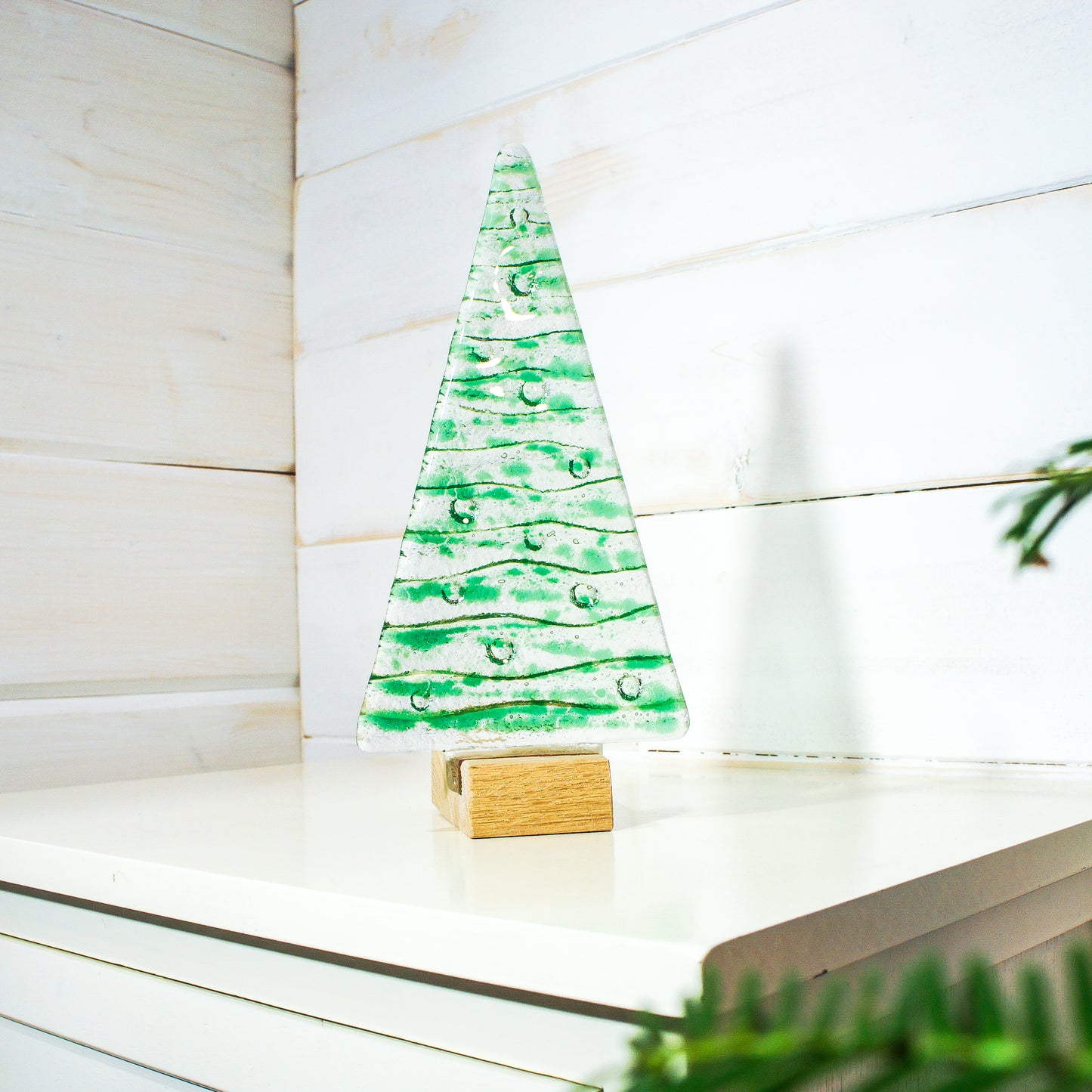 Large Green Glass Tree - 22cm(8 1/2") with wooden block