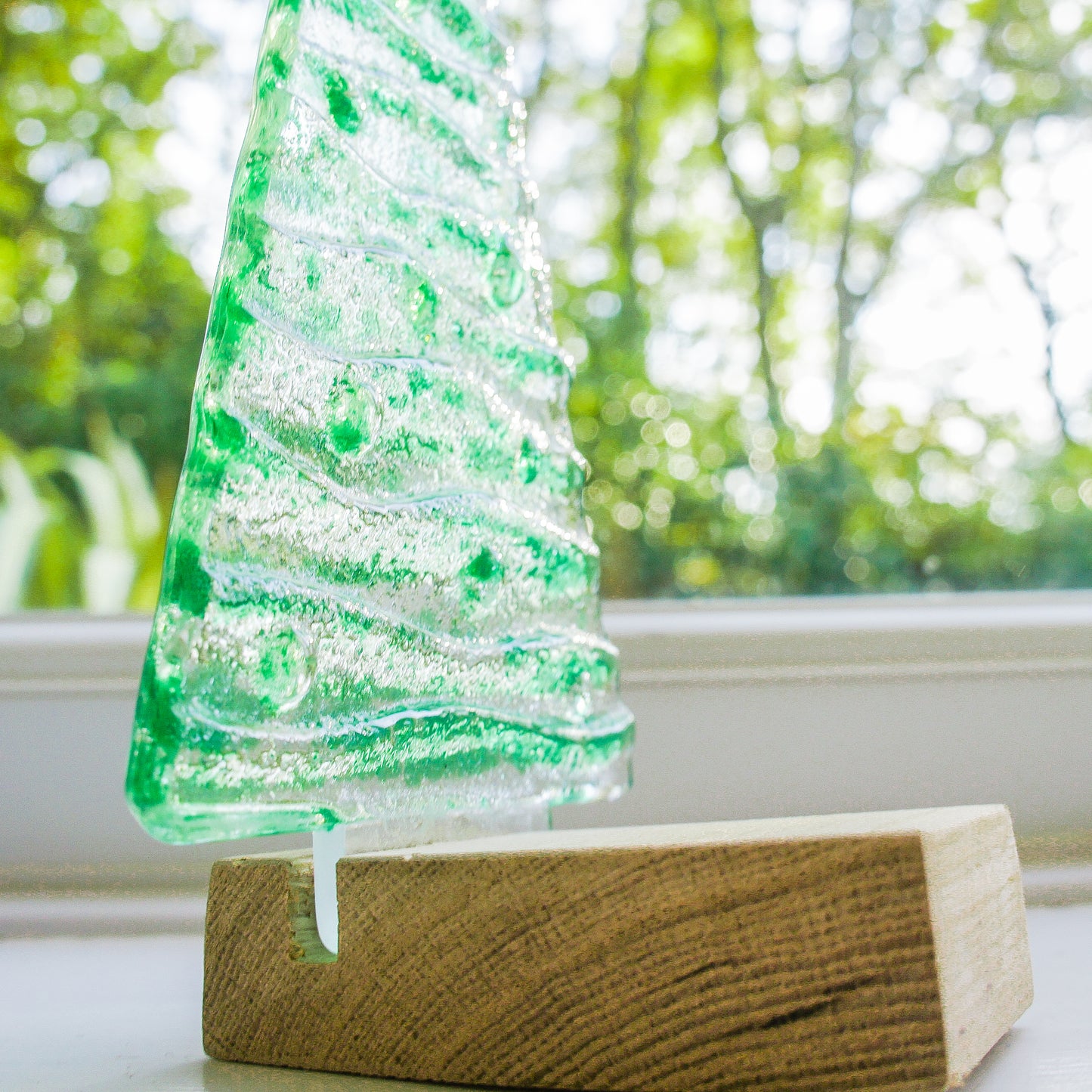Large Green Glass Tree - 22cm(8 1/2") with wooden block