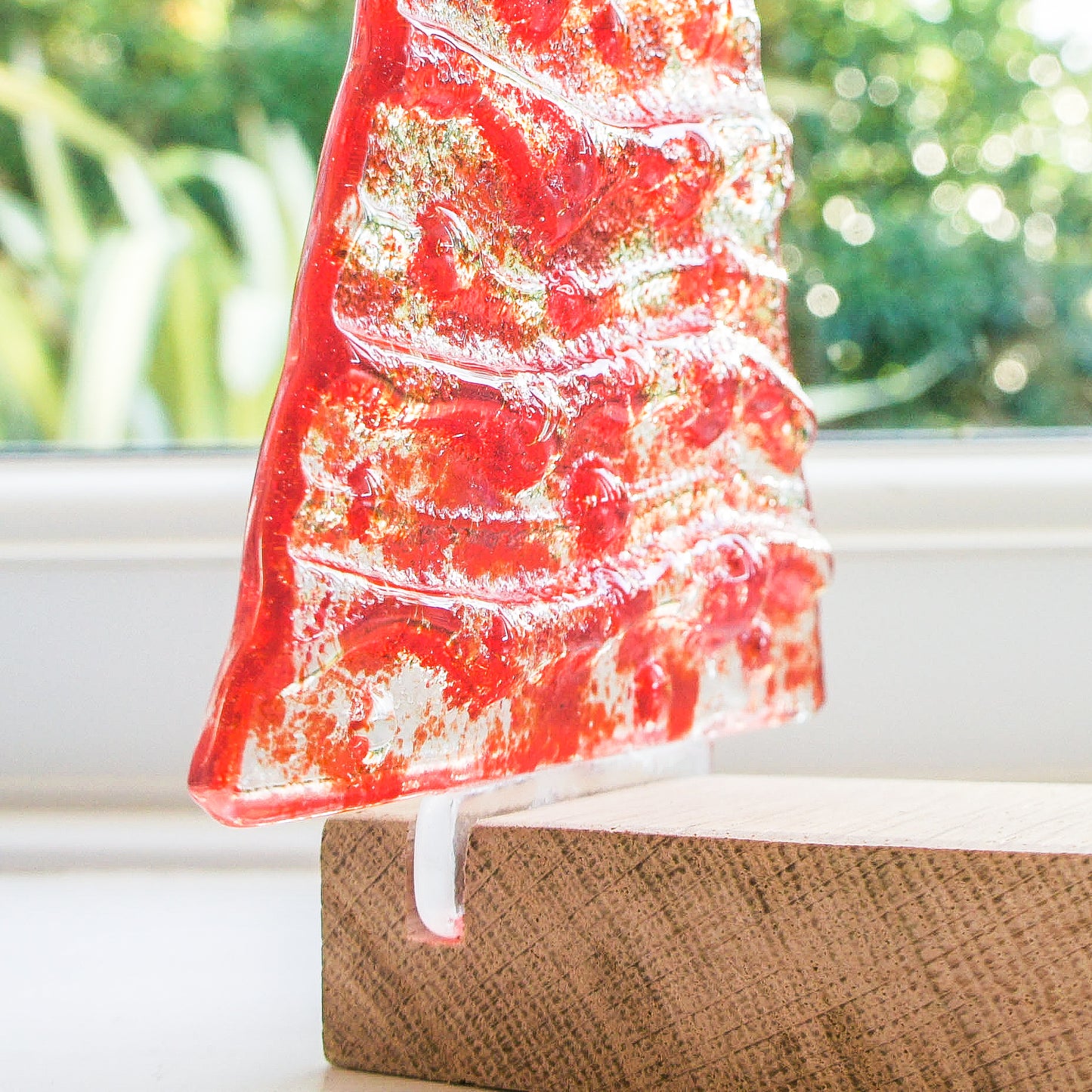 Large Red Glass Tree - Freestanding - 22cm/8 1/2" with wooden block