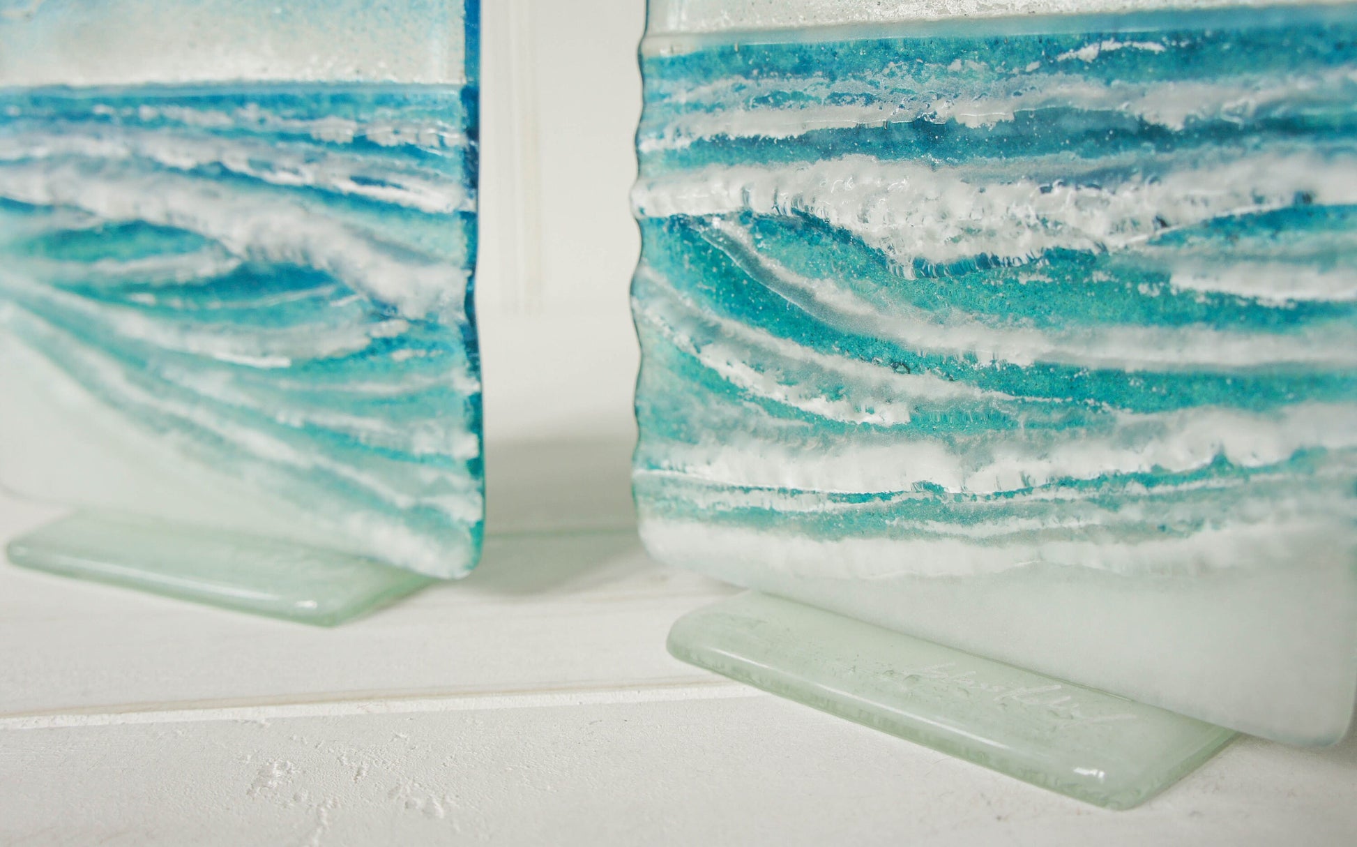 Set of 2 Small Wave Stands 12cm(5"), Fused Glass Wave Art, Coastal Birds Glass Art, Glass Ornament, Ocean Suncatcher Art Model 1