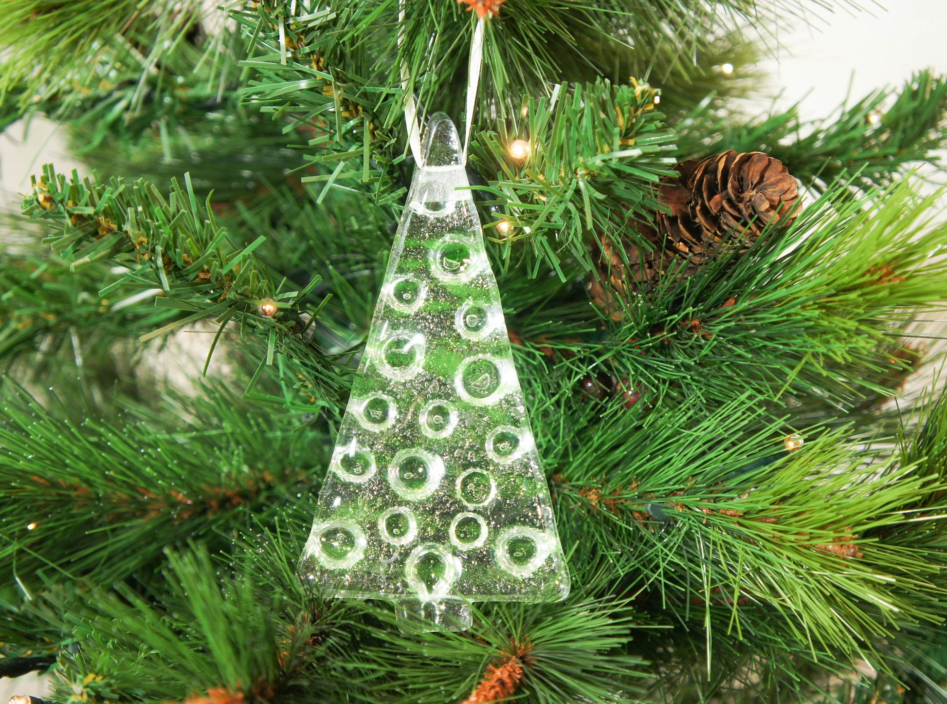 2 to 6 Medium glass Christmas trees decorations at 12cm/4", choose colours 8 available, hanging glass Christmas tree ornament