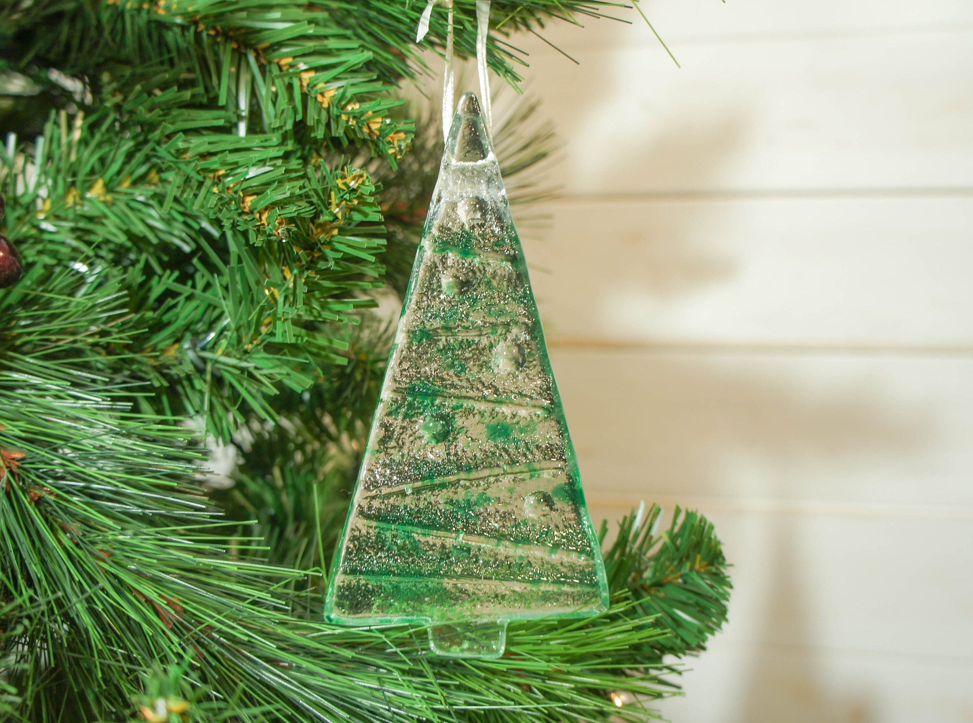2 to 6 medium dark green Chritmas trees ornament, hanging dark green Christmas Decoration 12cm/3 3/4" tall-glass tree Christmas decoration