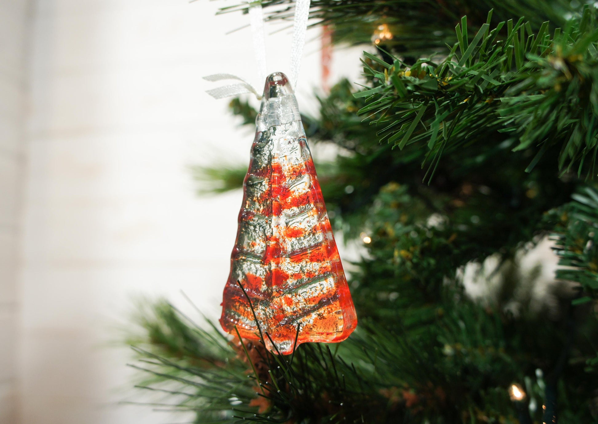 fused glass christmas decorations, glass christmas trees, glass christmas hanging decorations, glass christmas ornaments