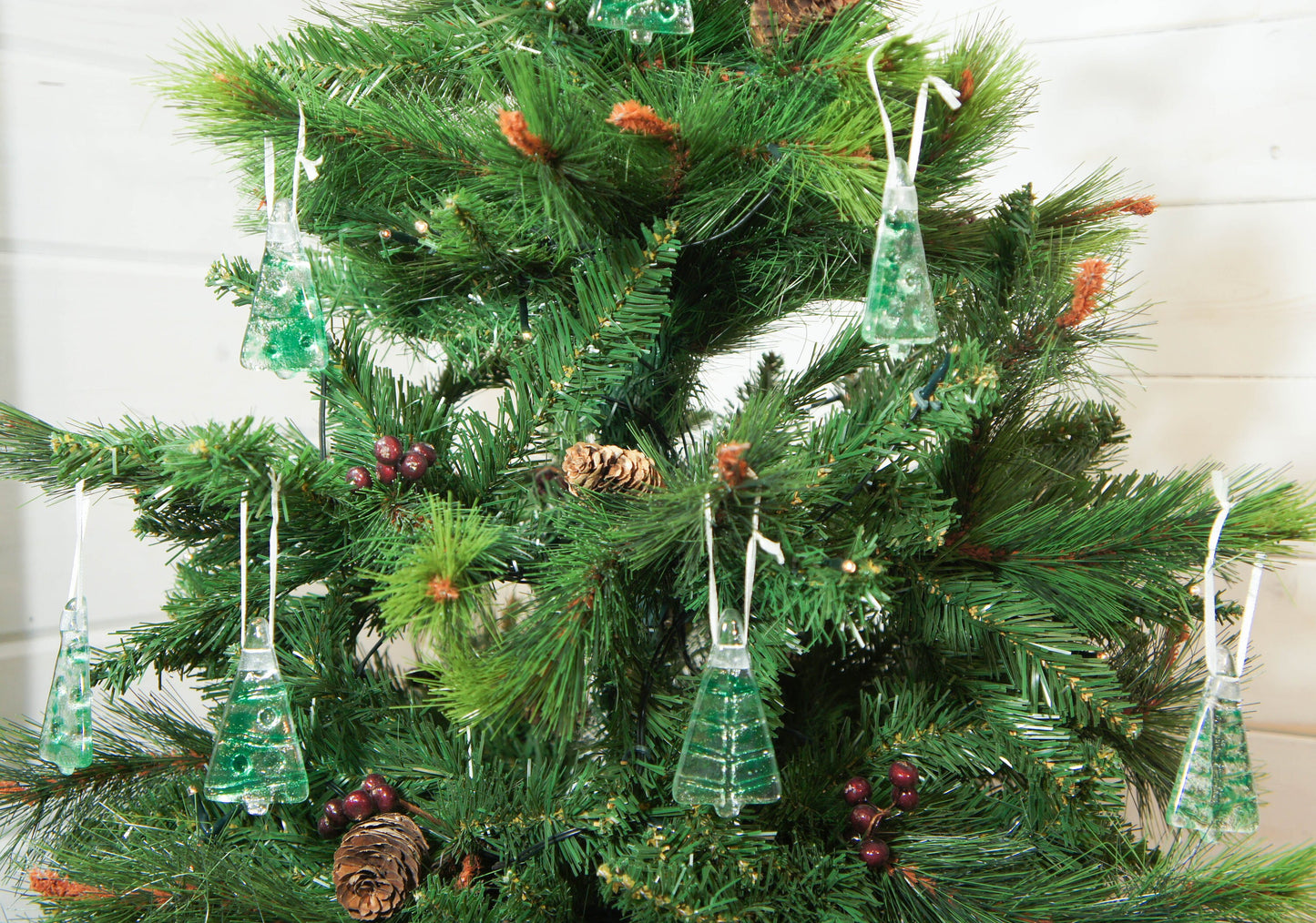 fused glass christmas decorations, glass christmas trees, glass christmas hanging decorations, glass christmas ornaments