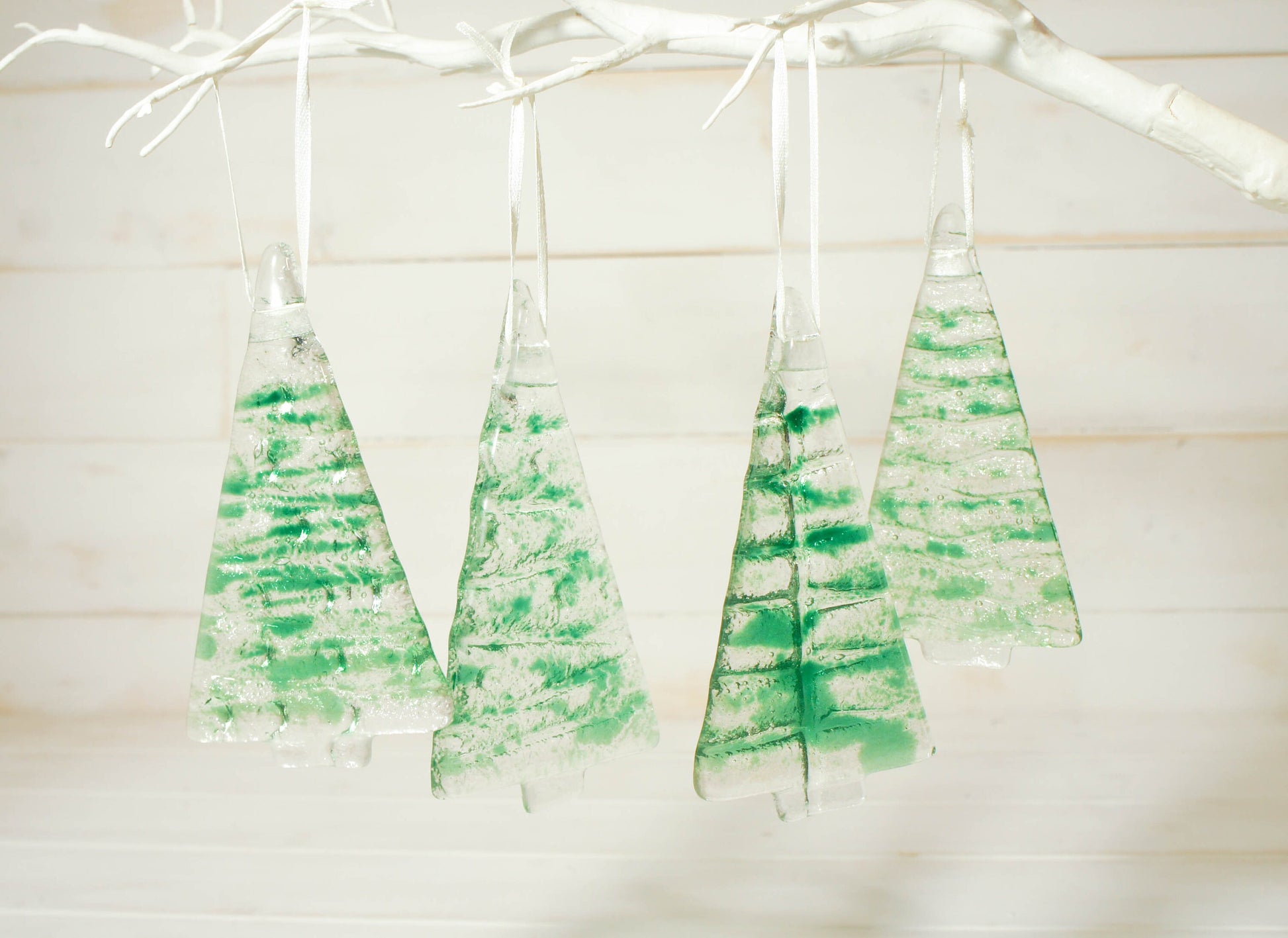 2 to 6 medium dark green Chritmas trees ornament, hanging dark green Christmas Decoration 12cm/3 3/4" tall-glass tree Christmas decoration