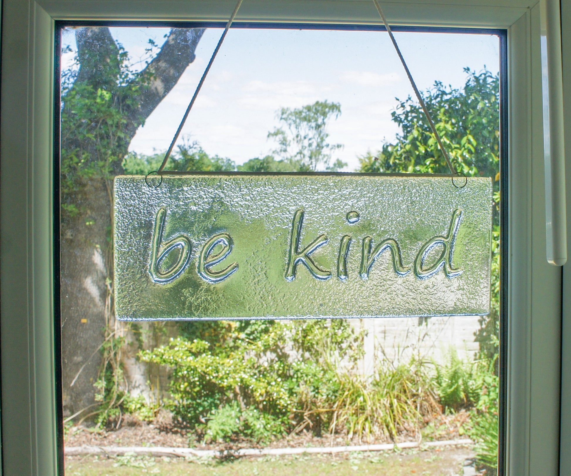 be kind Suncatcher 34x13cm(13 1/2x5"), be kind Sign Fused Glass Clear Hanging Suncatcher, Handmade Window Decoration Art