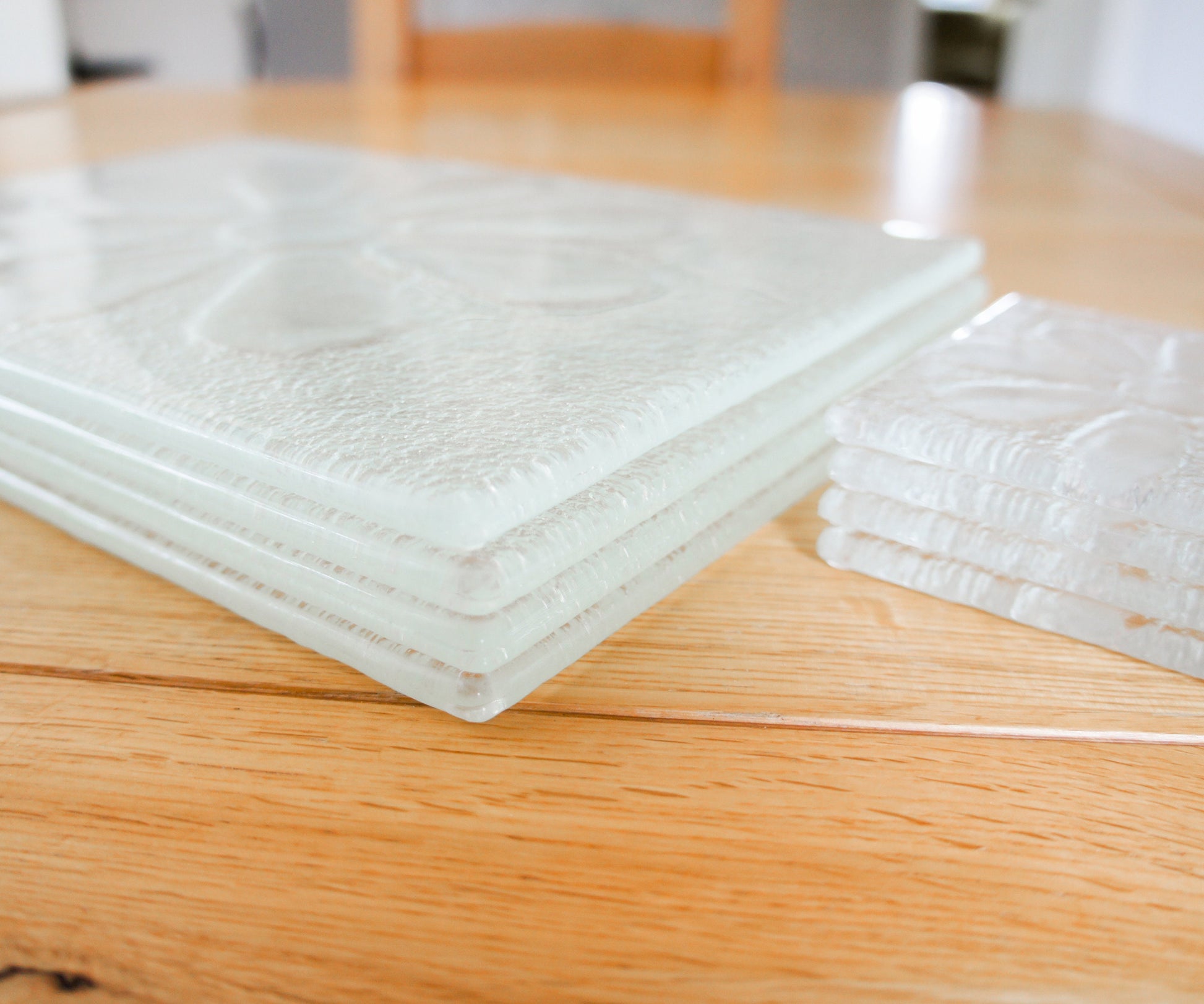Daisy Placemat 30x20cm(11 3/4x8 1/4"), Clear Daisy Fused Glass Seaside Table Pad, Flower Glass Tableware, Flower Table Mat