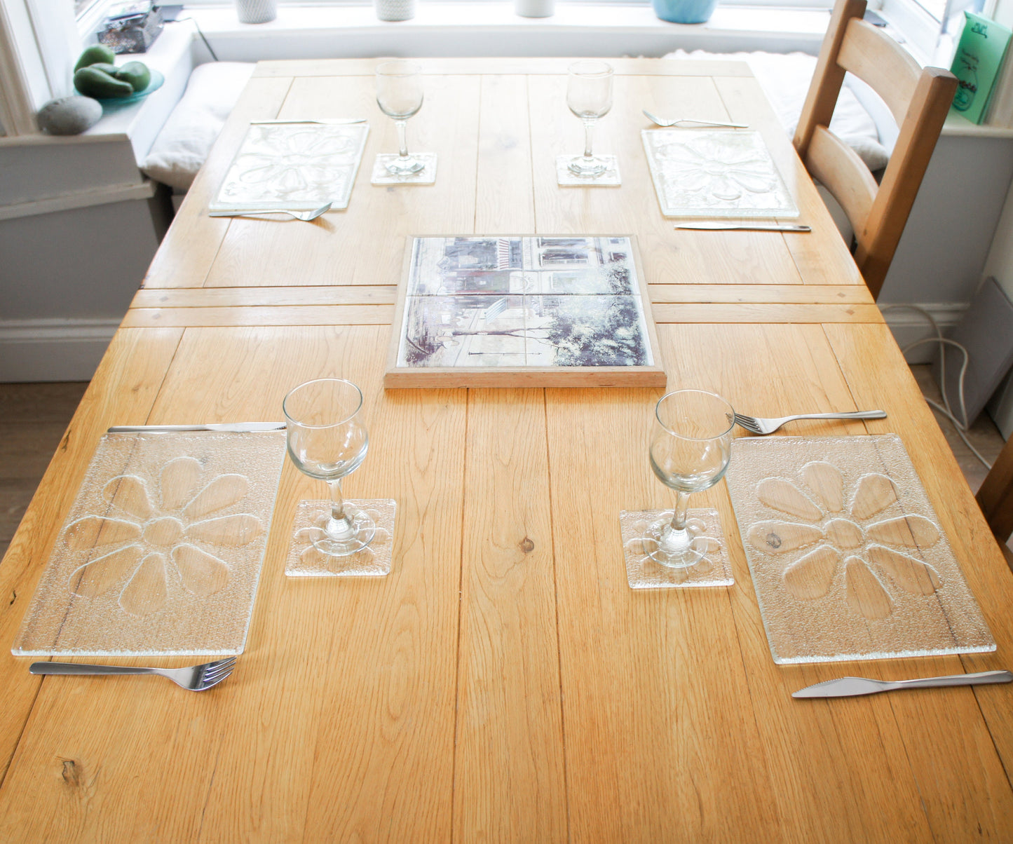 Daisy Placemat 30x20cm(11 3/4x8 1/4"), Clear Daisy Fused Glass Seaside Table Pad, Flower Glass Tableware, Flower Table Mat