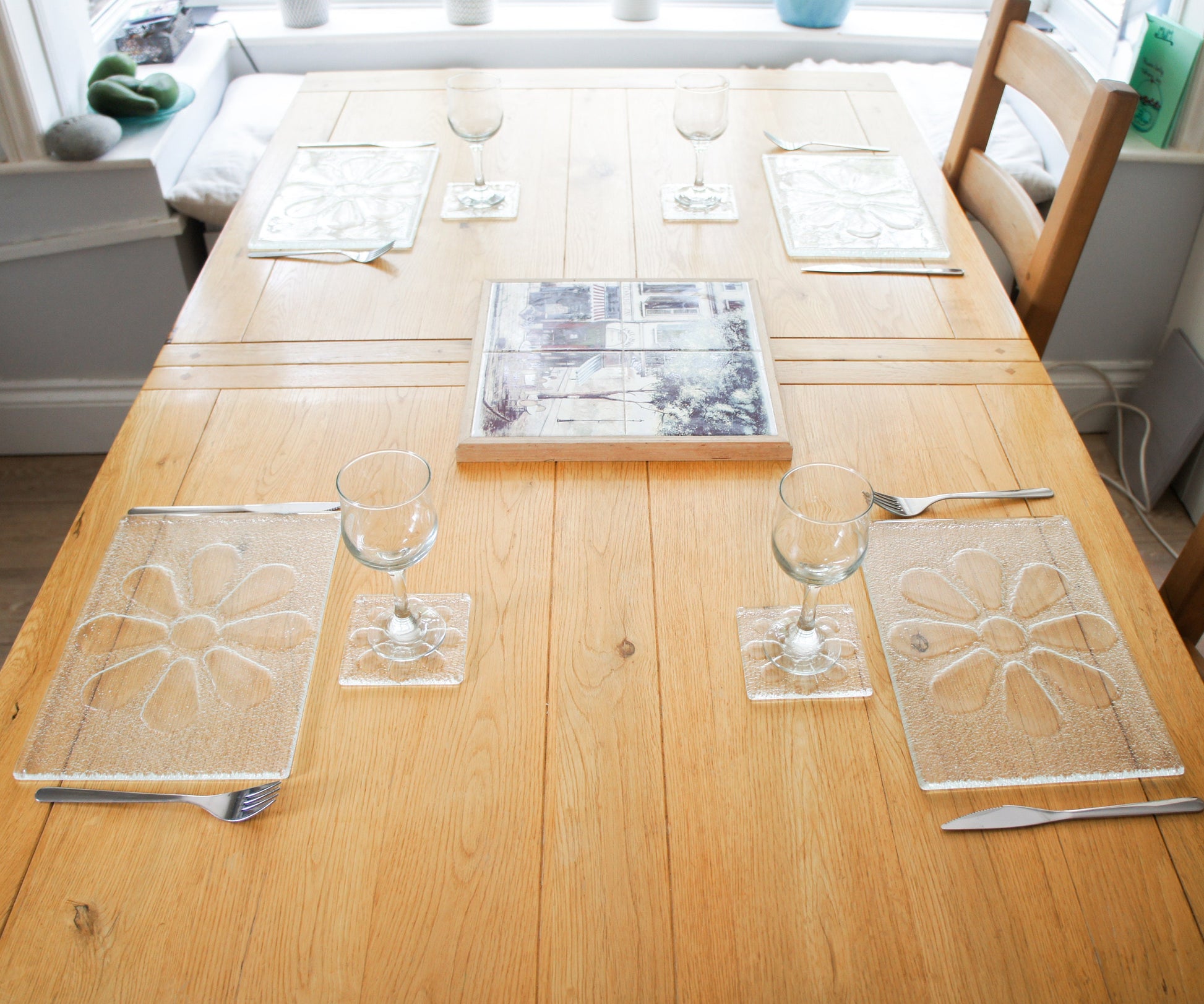 Daisy Placemat 30x20cm(11 3/4x8 1/4"), Clear Daisy Fused Glass Seaside Table Pad, Flower Glass Tableware, Flower Table Mat