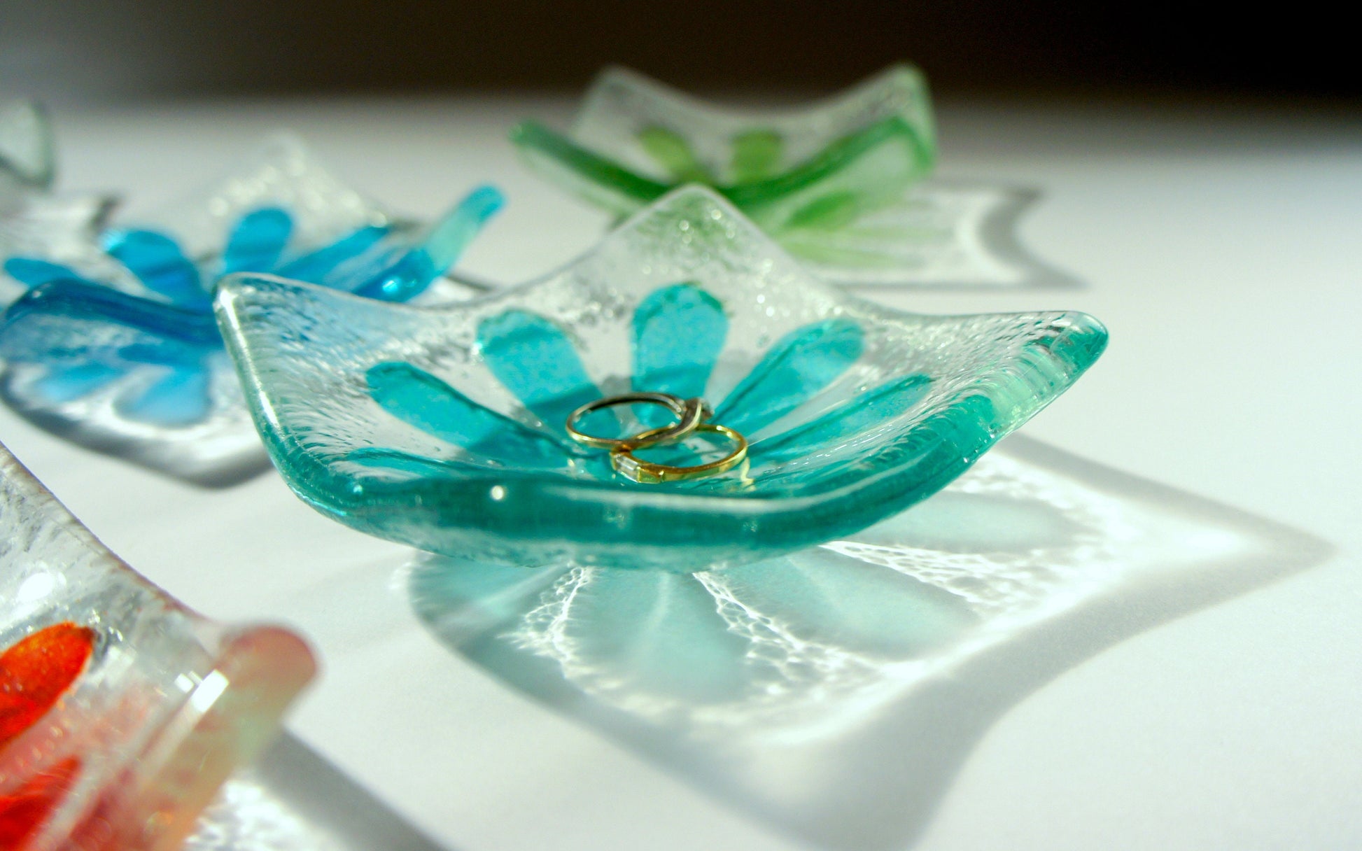 flower daisy ring glass dish, dish, heart trinket, jewelry dish, daisy, candle holder