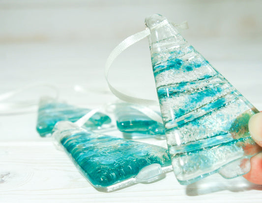 fused glass christmas decorations, glass christmas trees, glass christmas hanging decorations, glass christmas ornaments