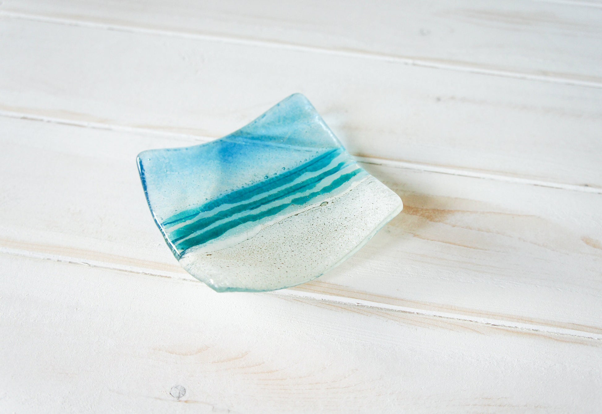 Sea Turquoise Blue handmade Ring Dish 10cm, fused glass trinket, coastal ring dish, fossil handmade dish, teal dish, seabed dish, ring holder, turquoise dish, coastal dish