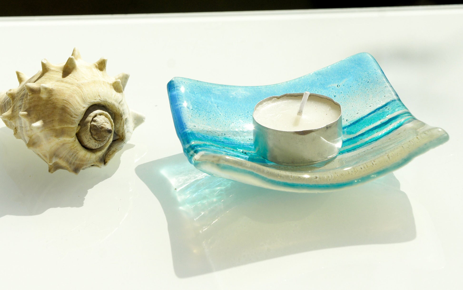 Sea Turquoise Blue handmade Ring Dish 10cm, fused glass trinket, coastal ring dish, fossil handmade dish, teal dish, seabed dish, ring holder, turquoise dish, coastal dish