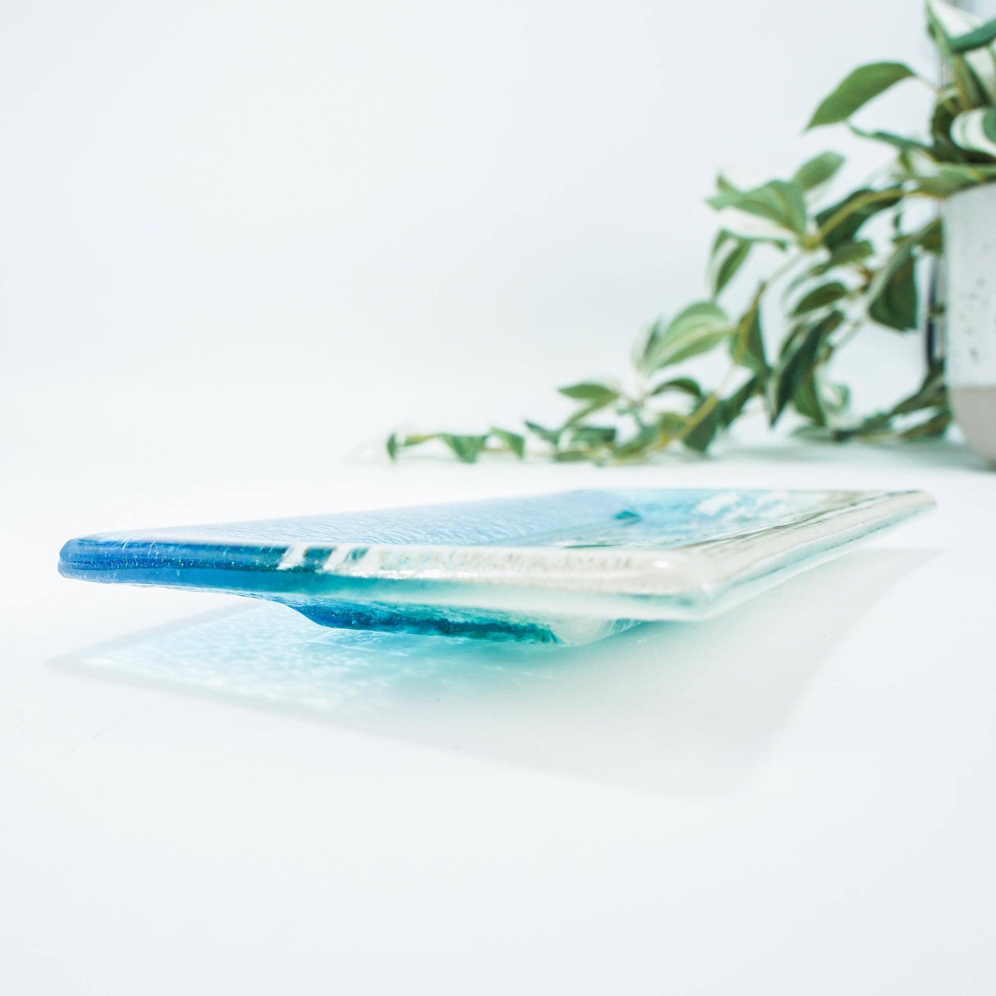 accessory tray
turquoise ring tray
blue glasses holder
teal trinket dish
coastal ring tray
green ring holder
beach pen holder
key bowl rest
gift pen holider
gift for him
teal ring dish
necklace holder
office accessory