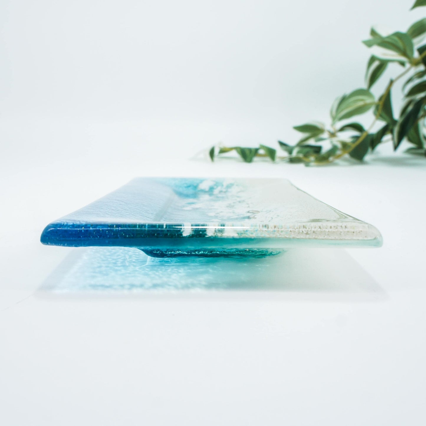 accessory tray
turquoise ring tray
blue glasses holder
teal trinket dish
coastal ring tray
green ring holder
beach pen holder
key bowl rest
gift pen holider
gift for him
teal ring dish
necklace holder
office accessory