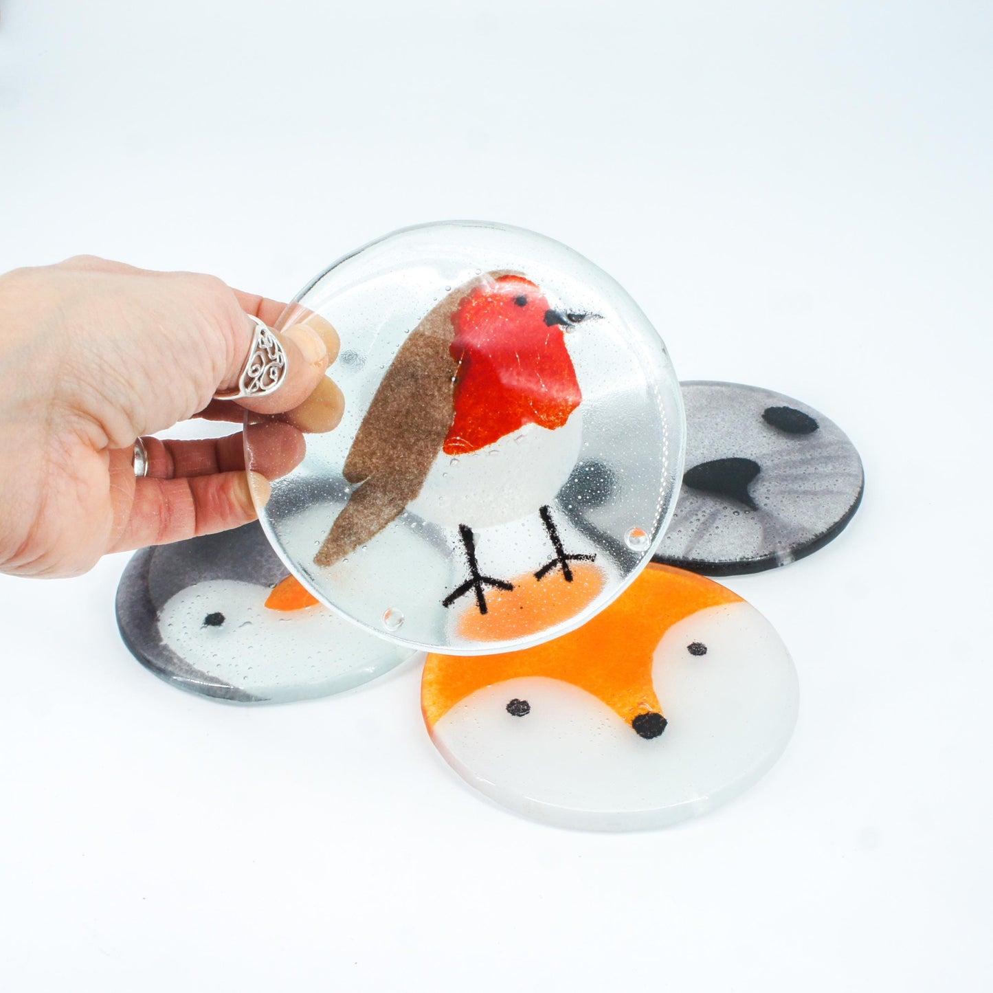 Set of 2 Robin Fused Glass Round Coasters 11cm(4 1/3"), robin round coaster red & grey, sea glass art, bird coasters