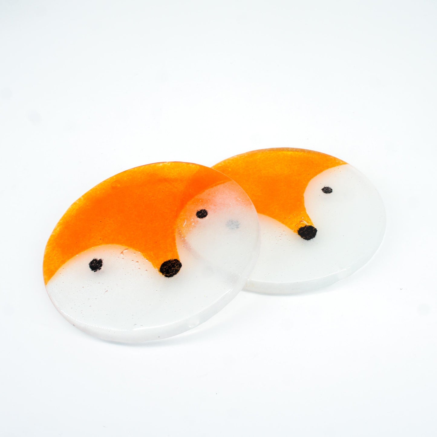 set of 2 round fox face fused glass coasters with white ribbon, Set of 2 Fox Fused Glass Round Coasters 11cm(4 1/3"), fox round coaster orange & white, sea glass art, fox coaster