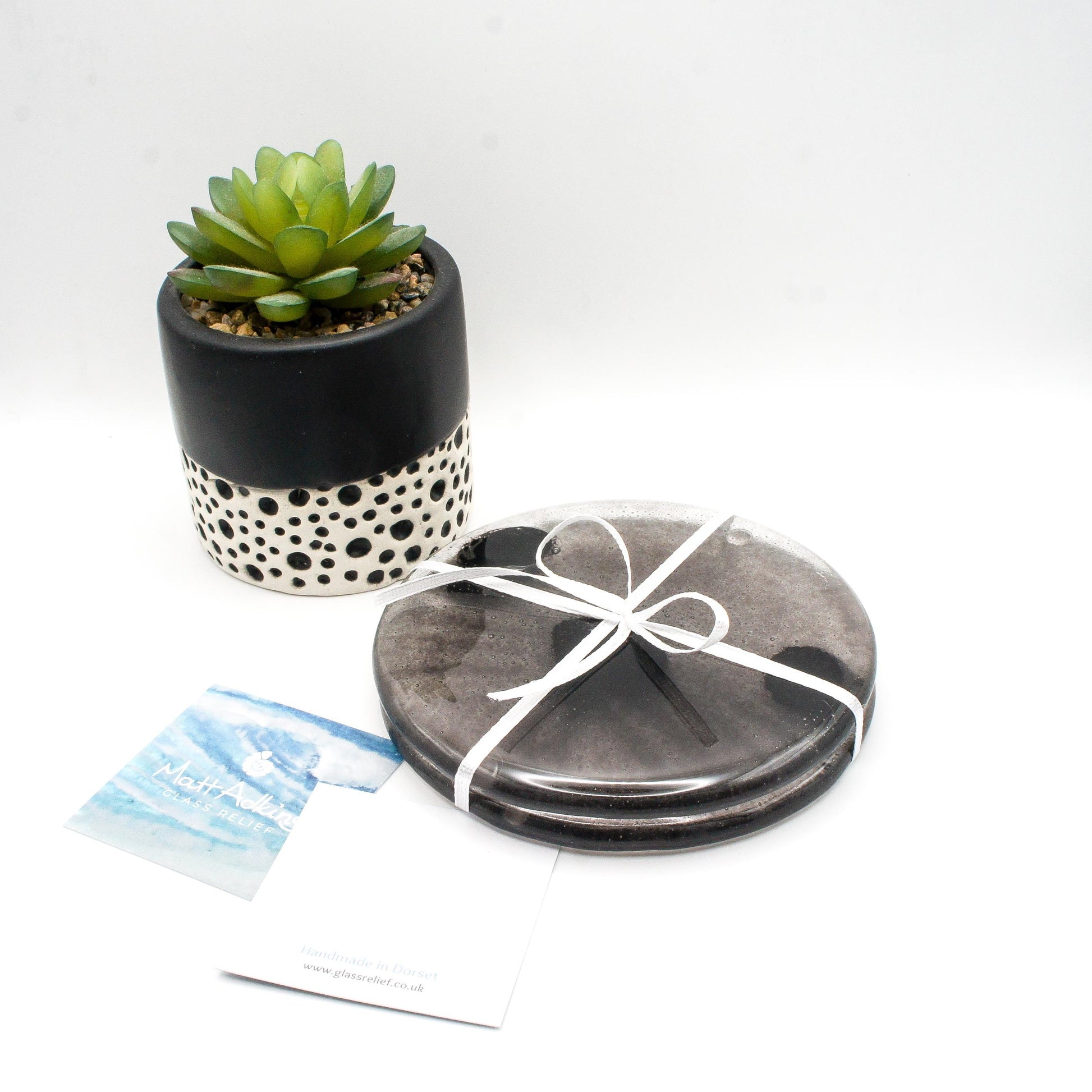 set of 2 round polar bear face fused glass coasters with white ribbon, Set of 2 polar bear Fused Glass Round Coasters 11cm(4 1/3"), polar bear round coaster white & black, sea glass art, polar bear coaster