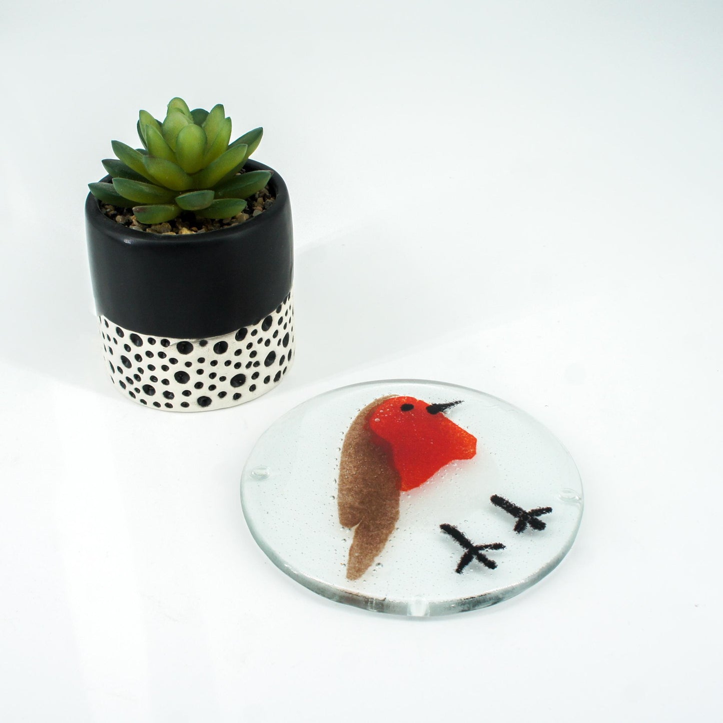 round coaster
red robin coaster
bird coaster
fused glass coaster
single coaster
coffee table decor
sea glass art
hostess gift
teenage girl gift
mental health gift
house warming gift
gifts for wife
new home gift
gift for friends