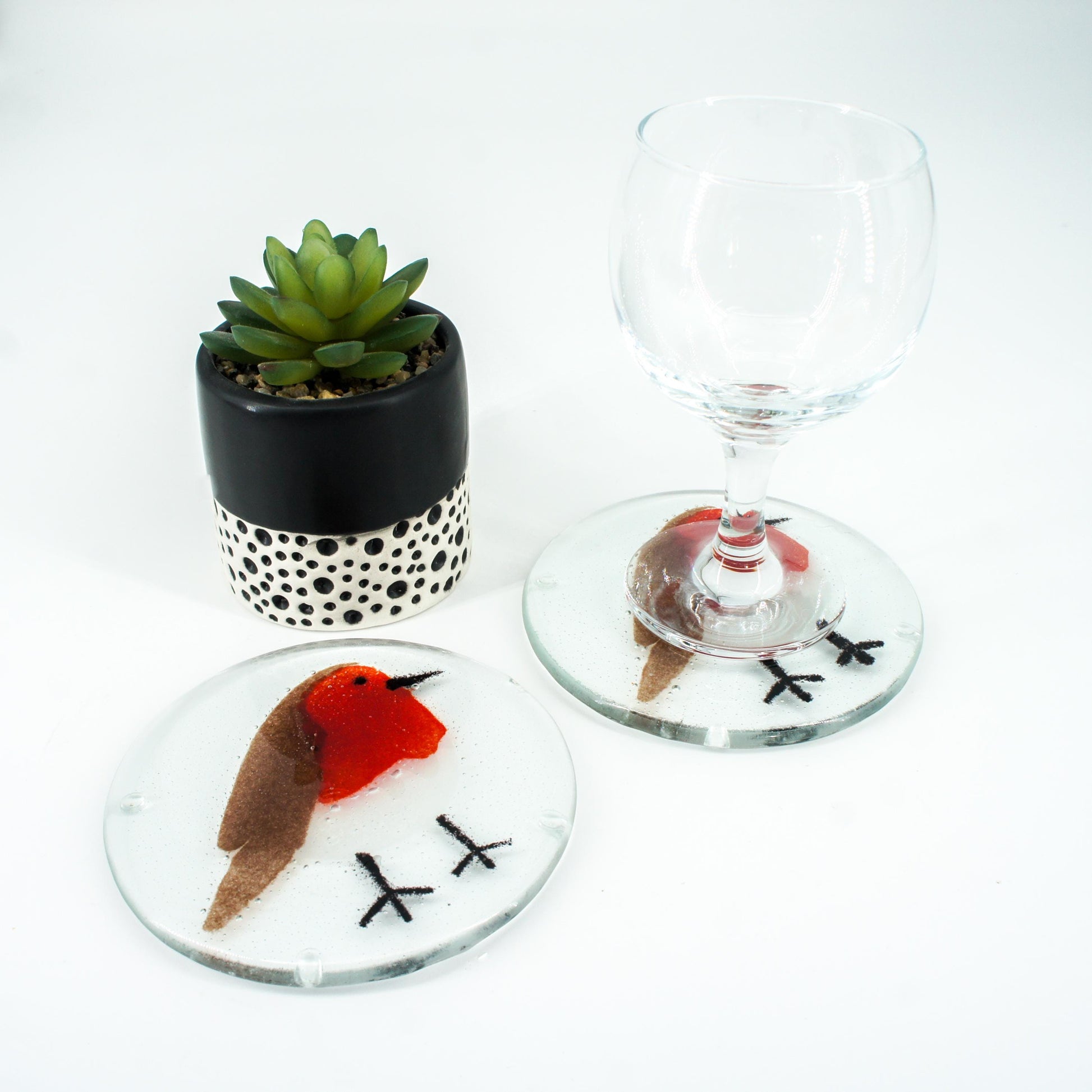 set of 2 animal round fused glass coasters with robin, seal, fox, penguin, polar bear
