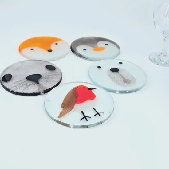 1 Penguin Fused Glass Coaster 11cm(4 1/3"), penguin face round coaster, sea glass art, single coaster, bird gift, handmade glass