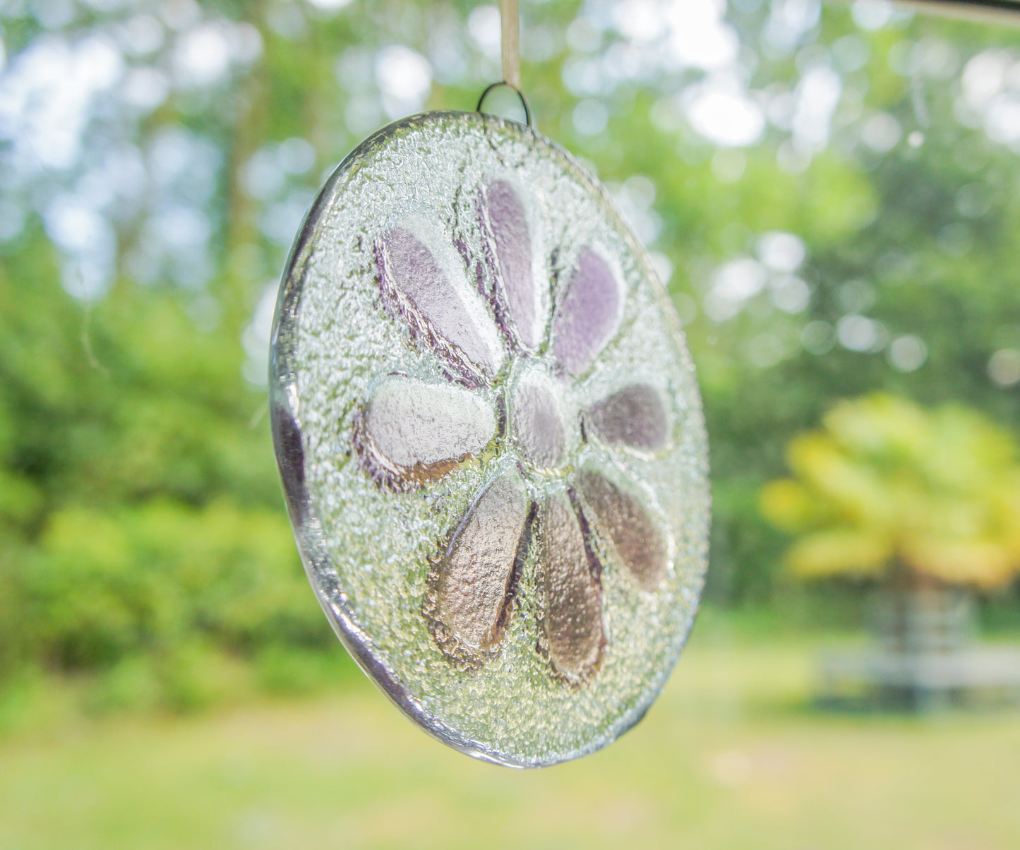 Purple Daisy Glass Hanging Suncatcher - 12cm(5")