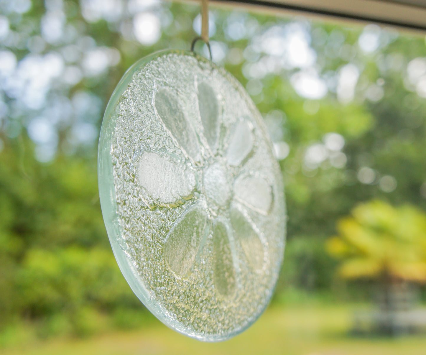 Clear Daisy Fused Glass Suncatcher - 12cm(5")