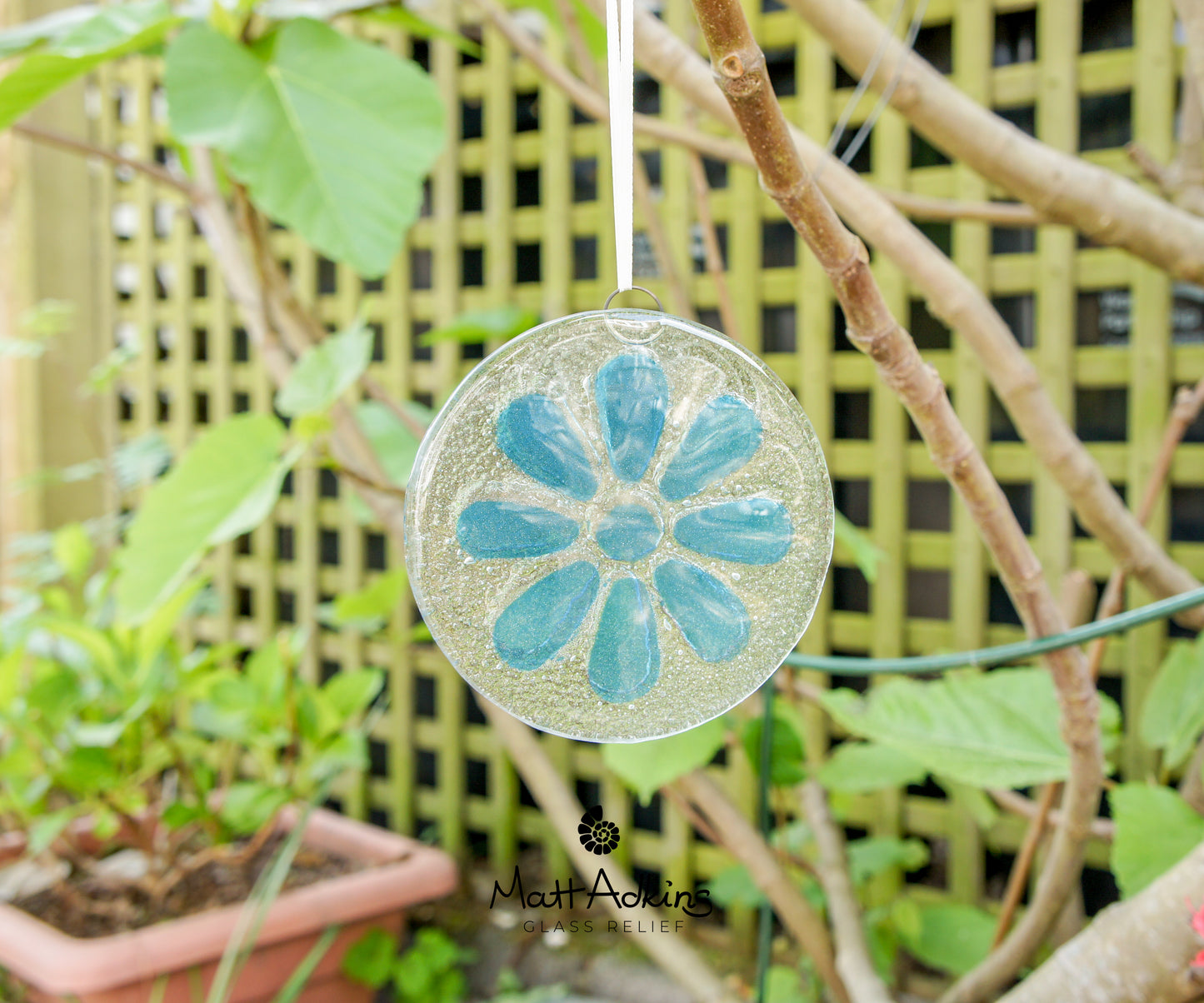 Blue Daisy Suncatcher - 12cm(5")