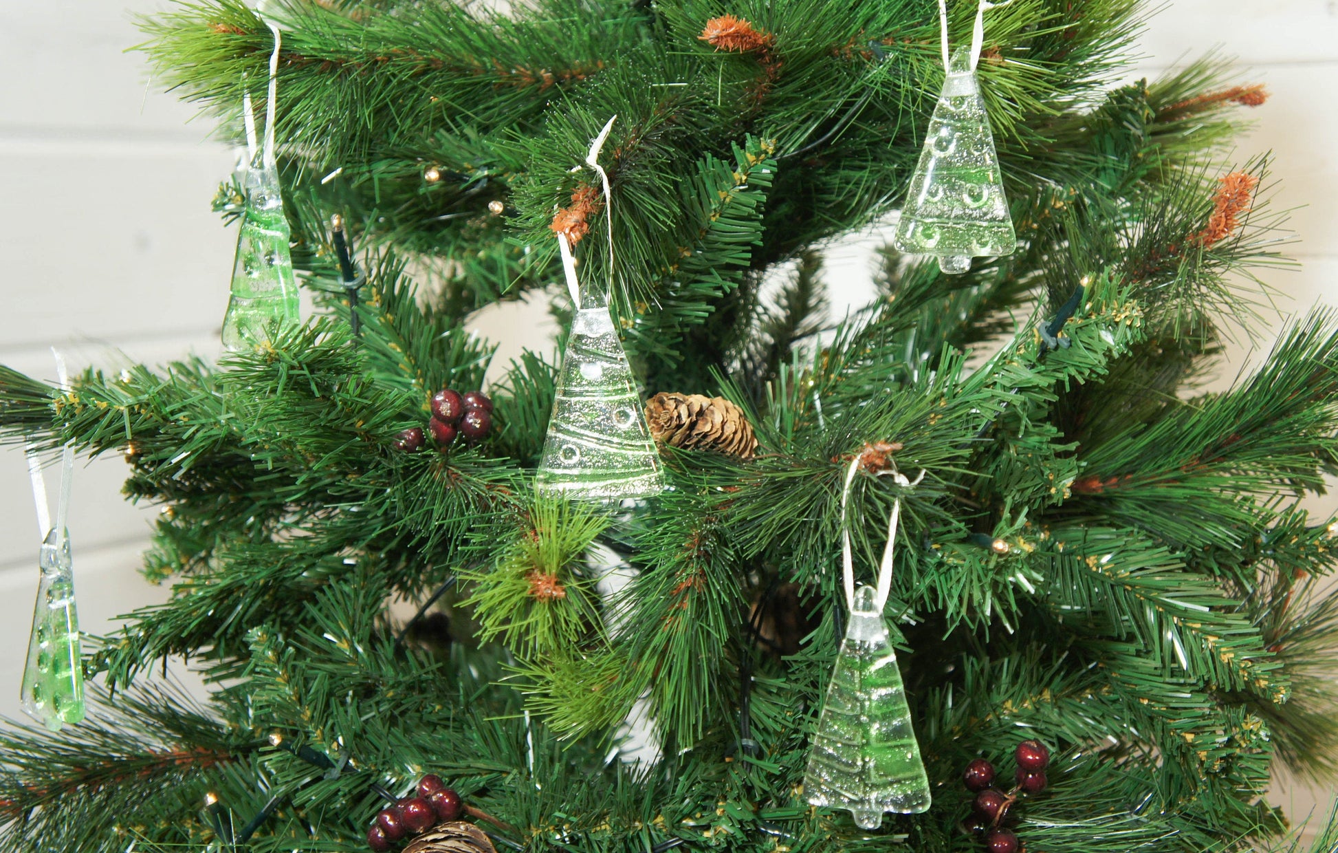 christmas tree glass decorations