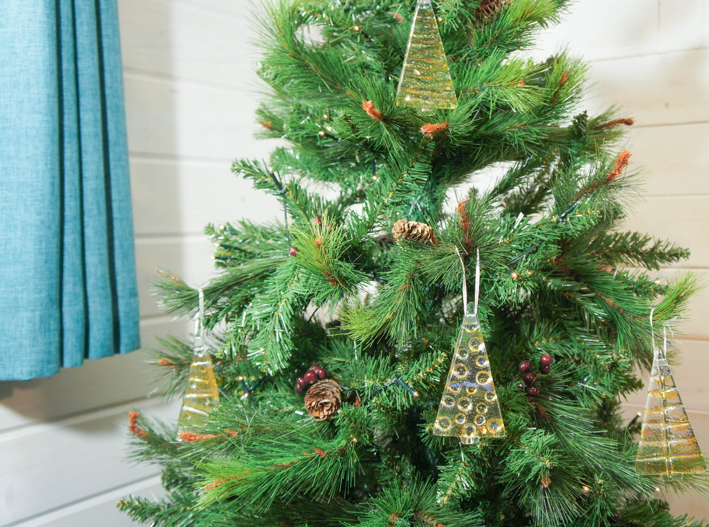 1 to 6 Medium Amber Trees - Hanging - 12cm/3 3/4"