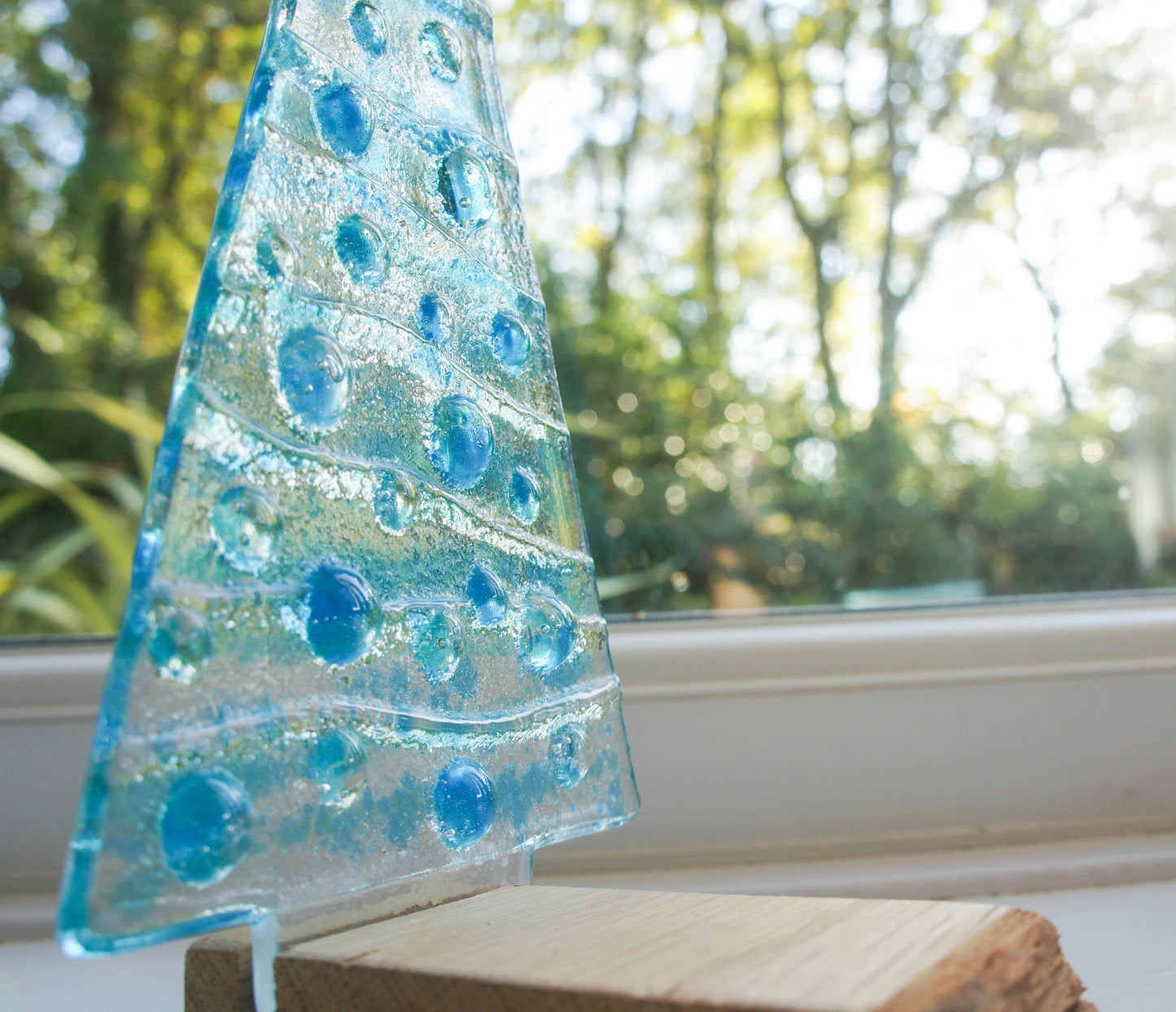 Large Turquoise&Blue Glass Tree - Freestanding - 22cm/8 1/2" with wooden block